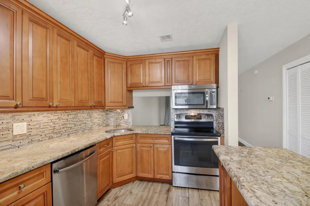 112 Lake Olive Drive Royal Palm Beach FL 33411