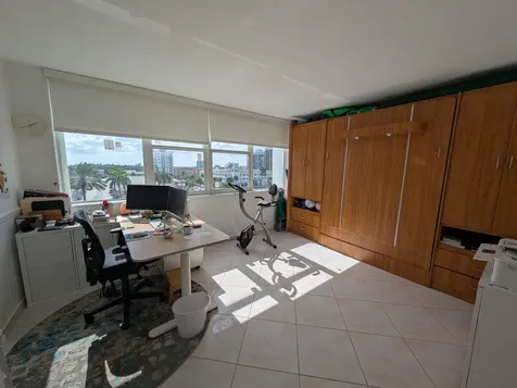3140 S Ocean Drive Hallandale Beach FL 33009