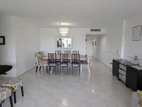 3140 S Ocean Drive Hallandale Beach FL 33009