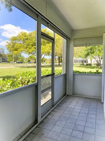 256 Mansfield Boca Raton FL 33434