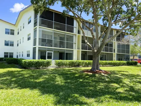 256 Mansfield Boca Raton FL 33434
