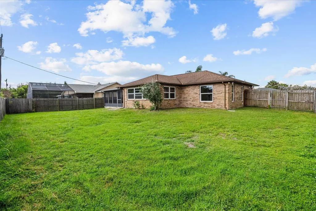 371 SW Butler Avenue Port St Lucie FL 34983