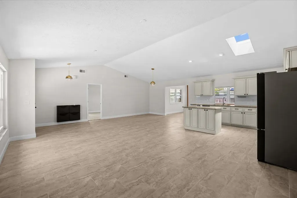 371 SW Butler Avenue Port St Lucie FL 34983