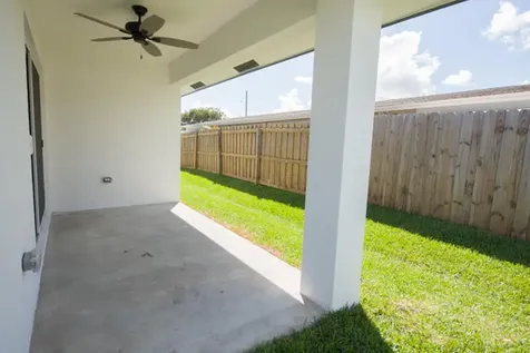 195 S 4th Street Lantana FL 33462