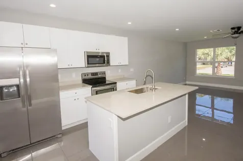 195 S 4th Street Lantana FL 33462