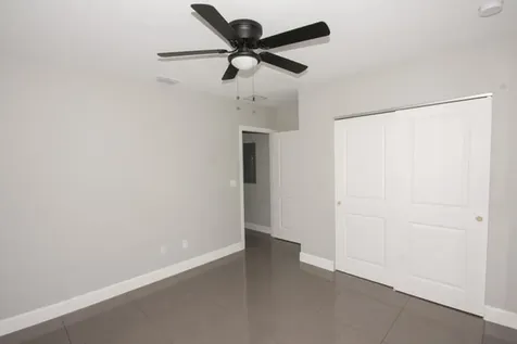 195 S 4th Street Lantana FL 33462