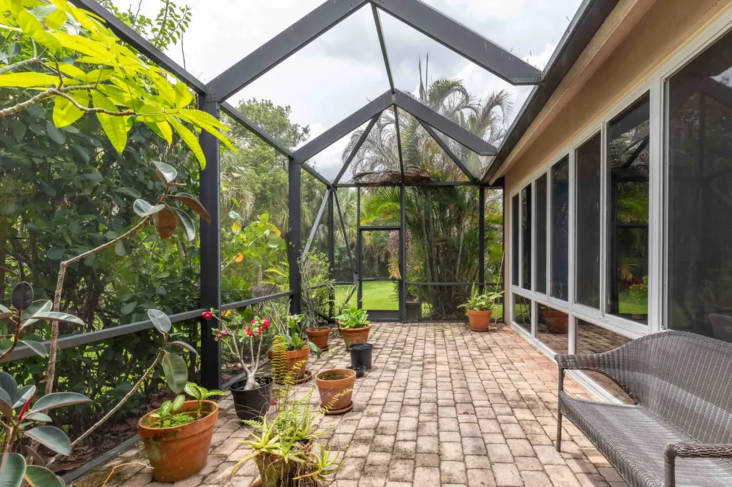 4376 NW Oakbrook Circle Jensen Beach FL 34957