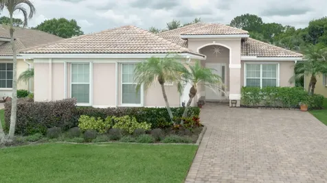 4376 NW Oakbrook Circle Jensen Beach FL 34957