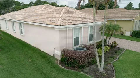 4376 NW Oakbrook Circle Jensen Beach FL 34957