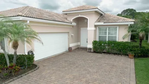 4376 NW Oakbrook Circle Jensen Beach FL 34957