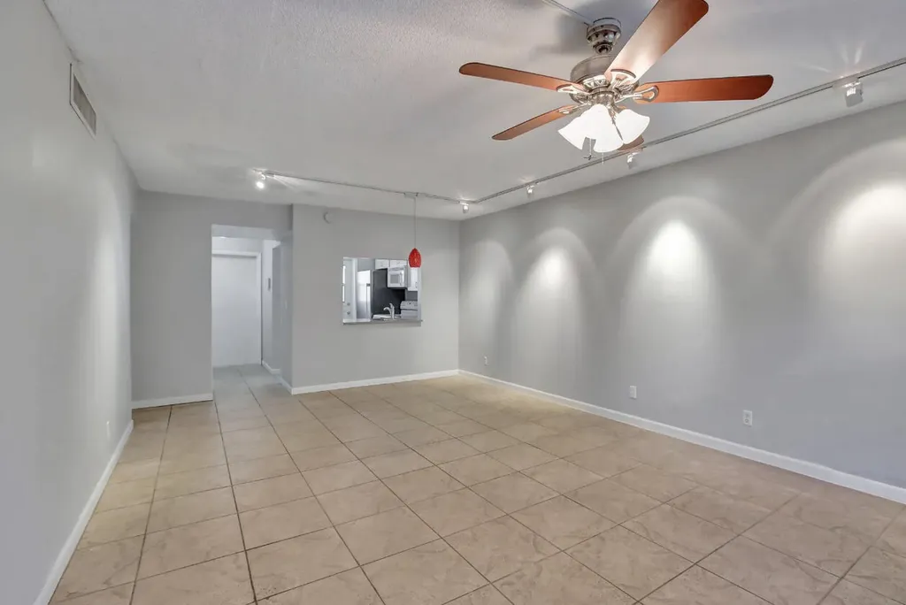 4025 N Federal Highway Oakland Park FL 33308