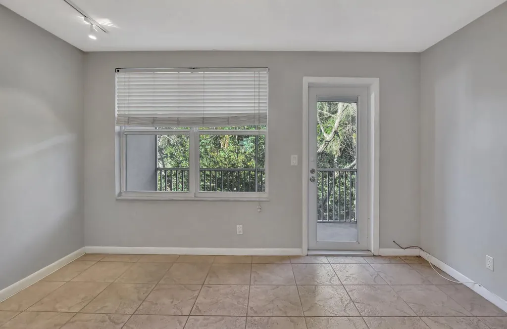 4025 N Federal Highway Oakland Park FL 33308