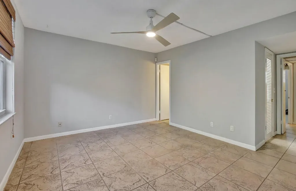 4025 N Federal Highway Oakland Park FL 33308