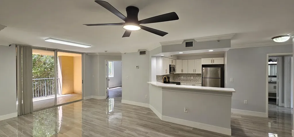400 Scotia Drive Hypoluxo FL 33462