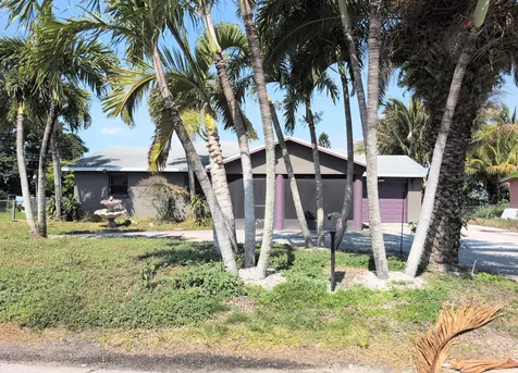 455 Janice Avenue South Bay FL 33493