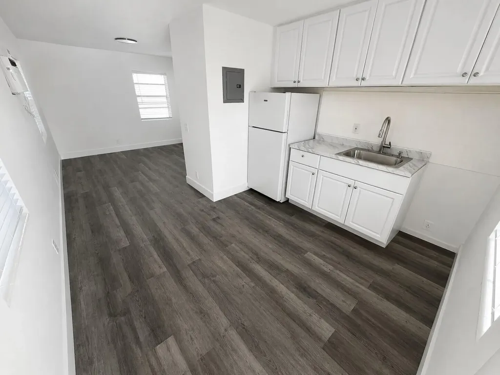 2620 East Way West Palm Beach FL 33404