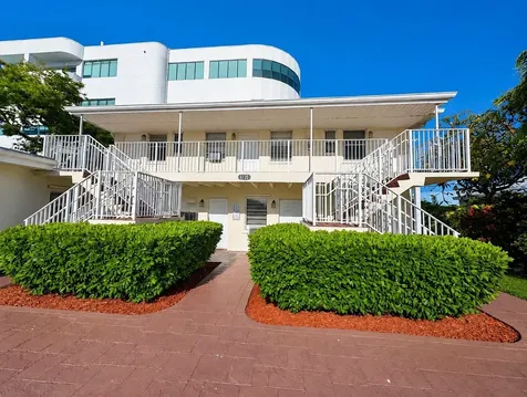 2620 East Way West Palm Beach FL 33404