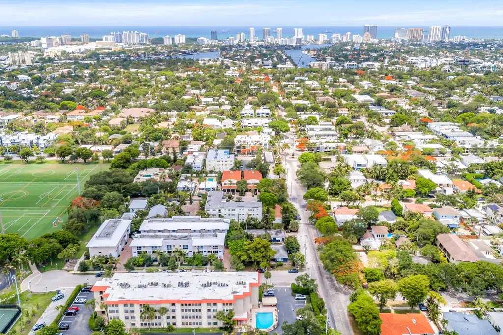 615 NE 12th Avenue Fort Lauderdale FL 33304
