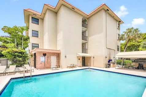615 NE 12th Avenue Fort Lauderdale FL 33304