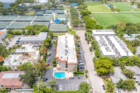 615 NE 12th Avenue Fort Lauderdale FL 33304