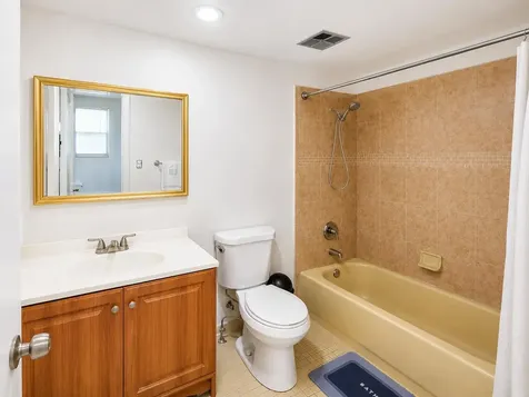 2750 W Sunrise Lakes Drive W Sunrise FL 33322