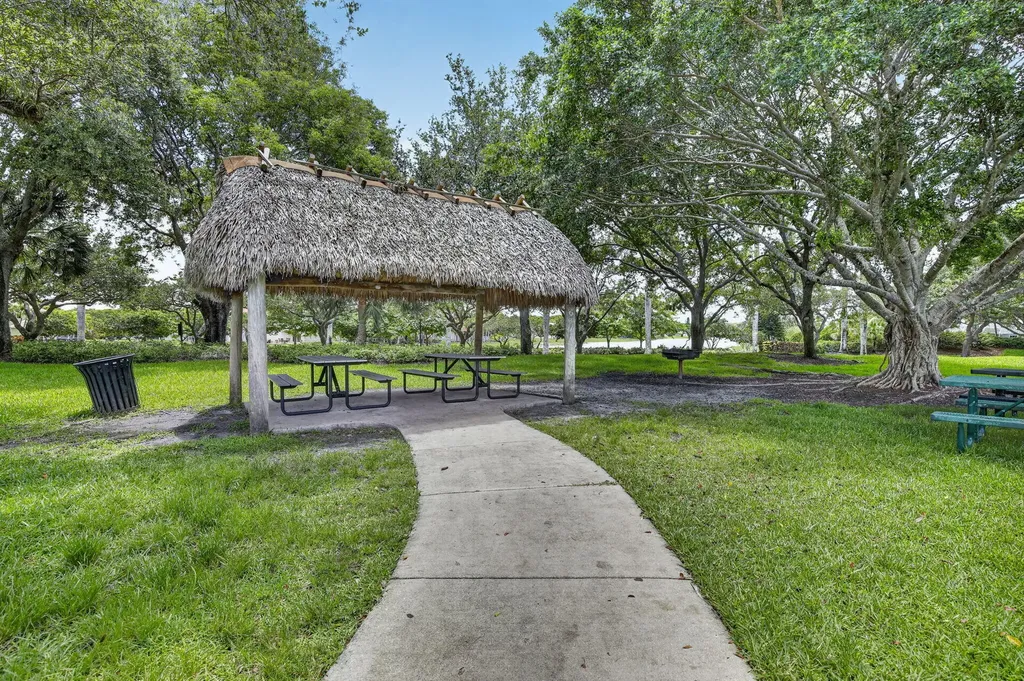 4299 Laurel Ridge Circle Weston FL 33331