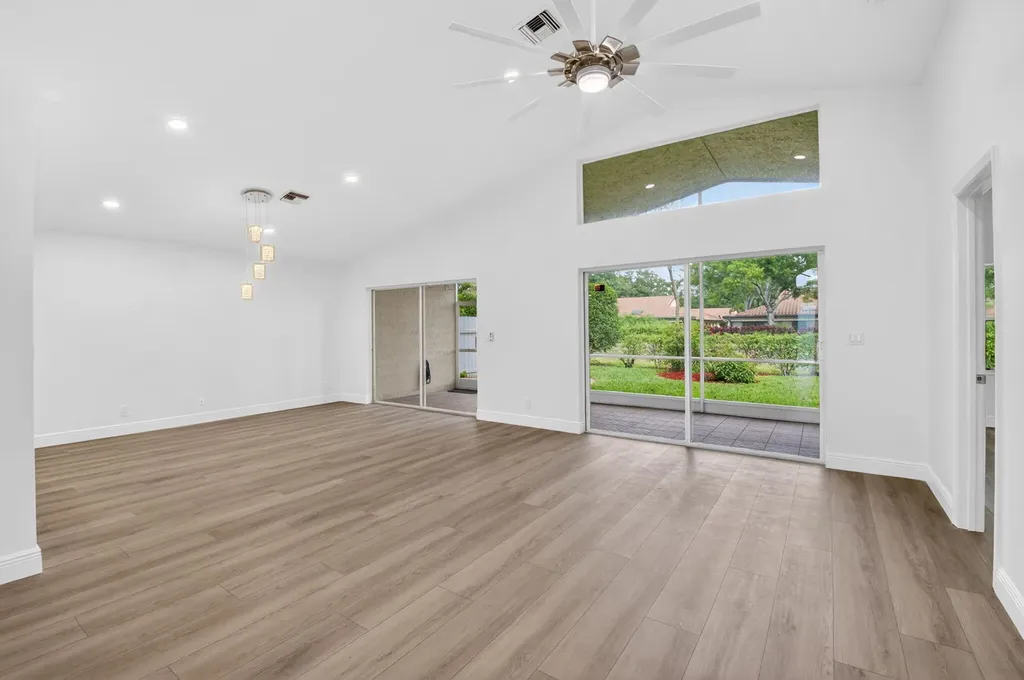 5891 Royal Isle Boulevard Boynton Beach FL 33437