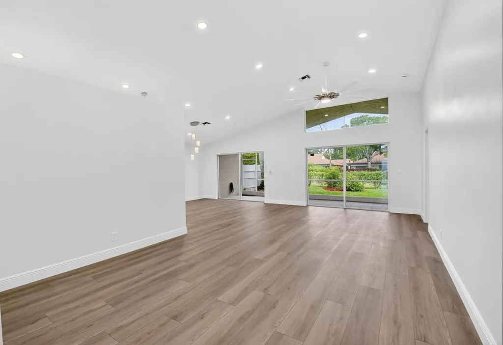 5891 Royal Isle Boulevard Boynton Beach FL 33437