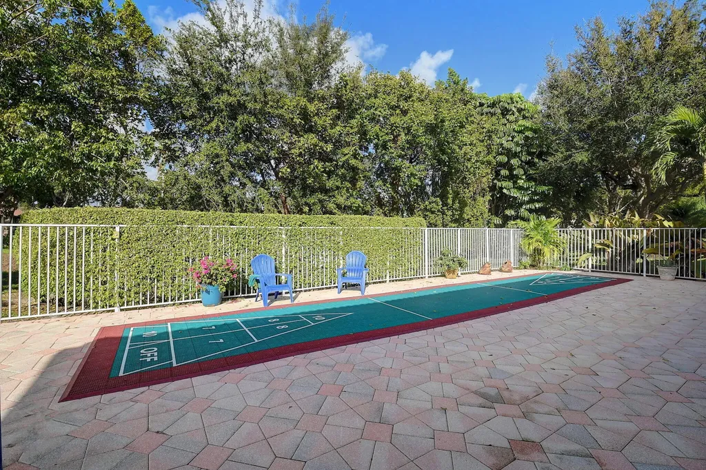 5891 Royal Isle Boulevard Boynton Beach FL 33437