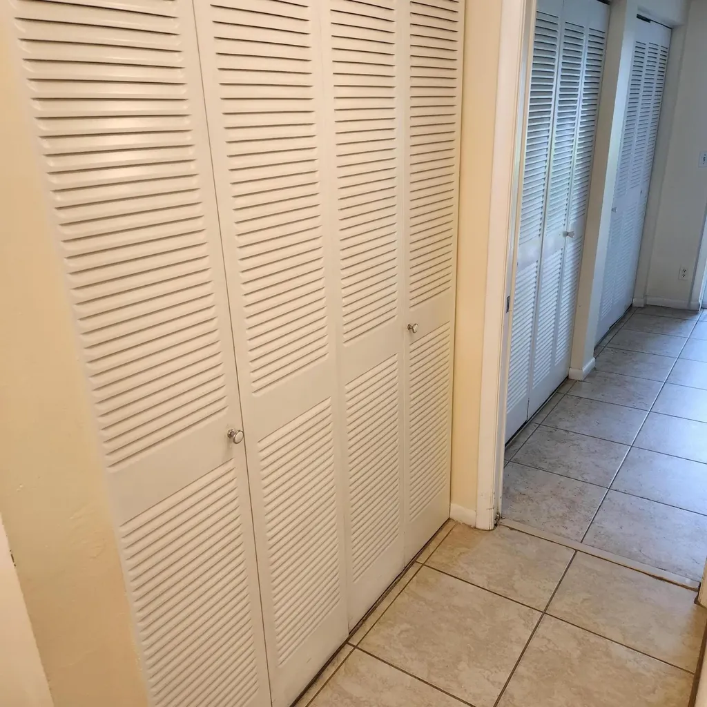 219 Coventry West Palm Beach FL 33417