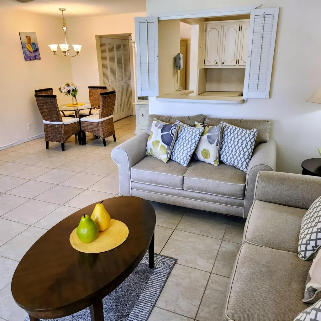 219 Coventry West Palm Beach FL 33417