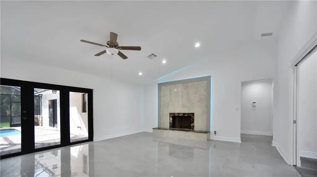 11159 NW 10th Place Coral Springs FL 33071