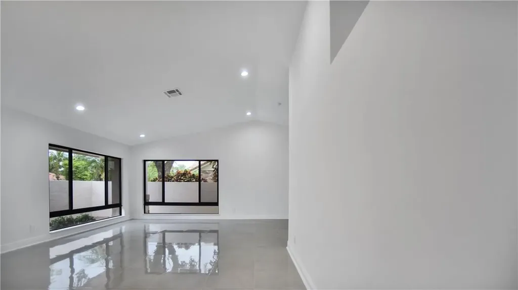 11159 NW 10th Place Coral Springs FL 33071