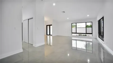 11159 NW 10th Place Coral Springs FL 33071
