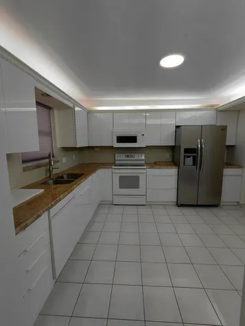 3900 Galt Ocean Drive SW Fort Lauderdale FL 33308