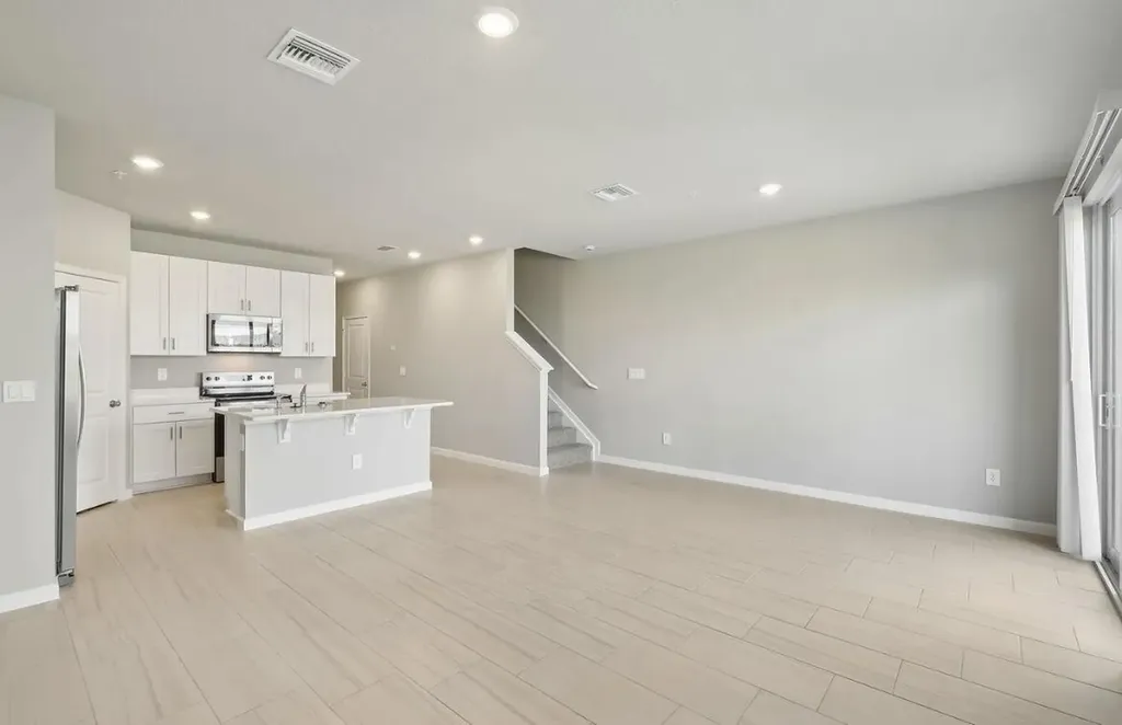 526 Salisbury Circle Fort Pierce FL 34982
