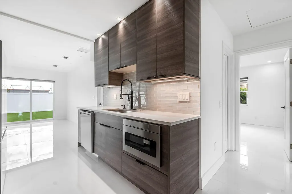 626 NW 7th Street Boynton Beach FL 33426