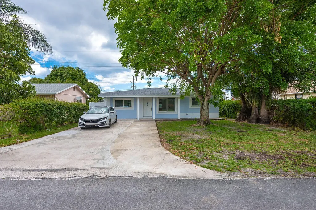 626 NW 7th Street Boynton Beach FL 33426