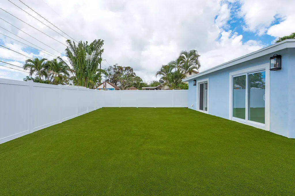 626 NW 7th Street Boynton Beach FL 33426