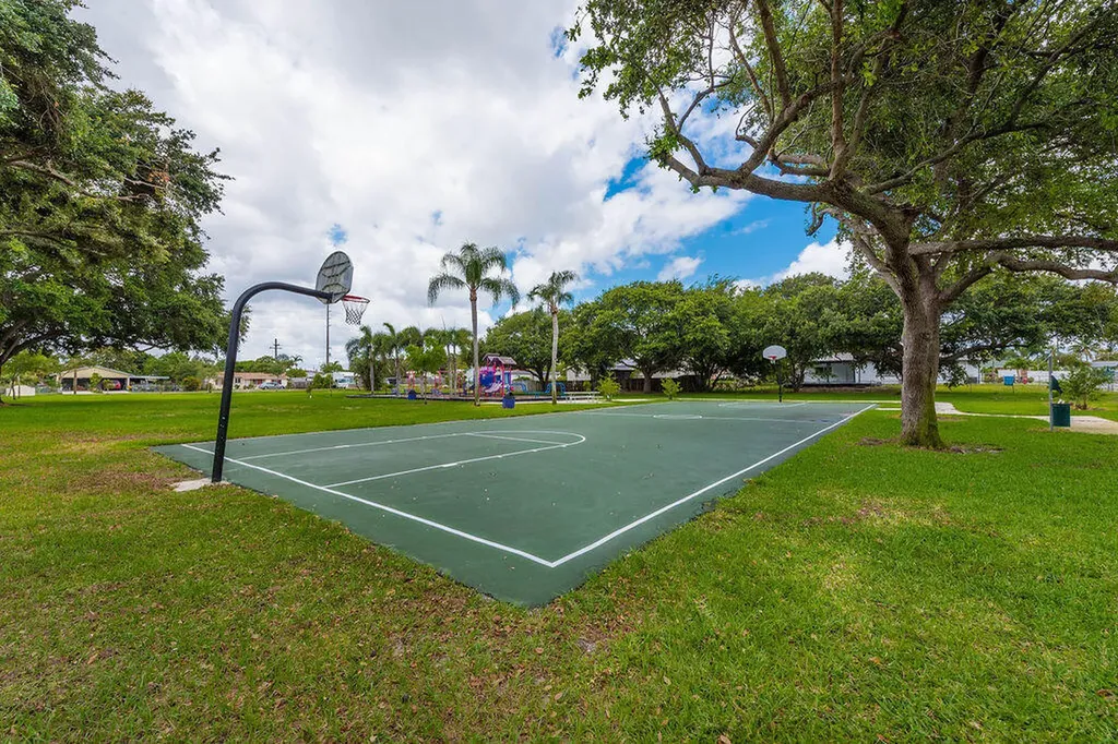 626 NW 7th Street Boynton Beach FL 33426