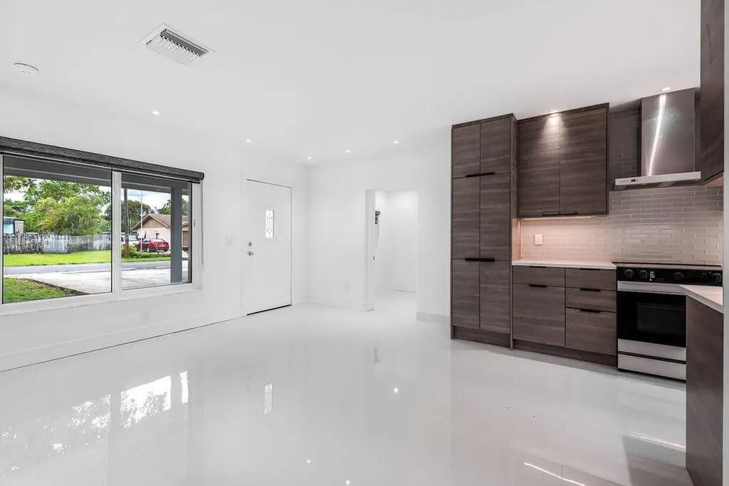626 NW 7th Street Boynton Beach FL 33426