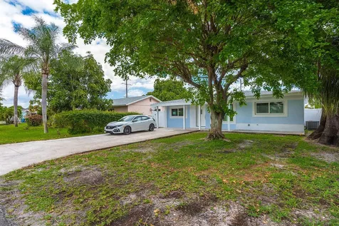 626 NW 7th Street Boynton Beach FL 33426