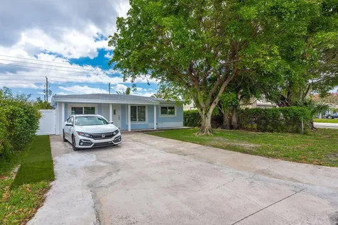 626 NW 7th Street Boynton Beach FL 33426