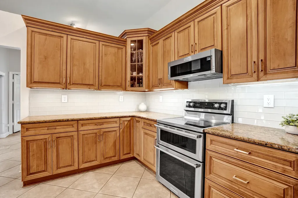 5147 NW 59th Way Coral Springs FL 33067