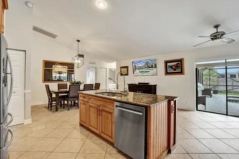 5147 NW 59th Way Coral Springs FL 33067