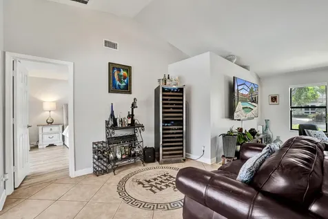 5147 NW 59th Way Coral Springs FL 33067