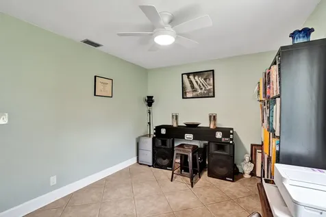 5147 NW 59th Way Coral Springs FL 33067