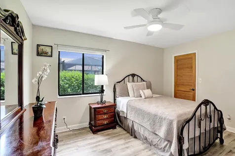 5147 NW 59th Way Coral Springs FL 33067