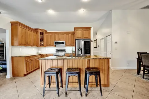 5147 NW 59th Way Coral Springs FL 33067