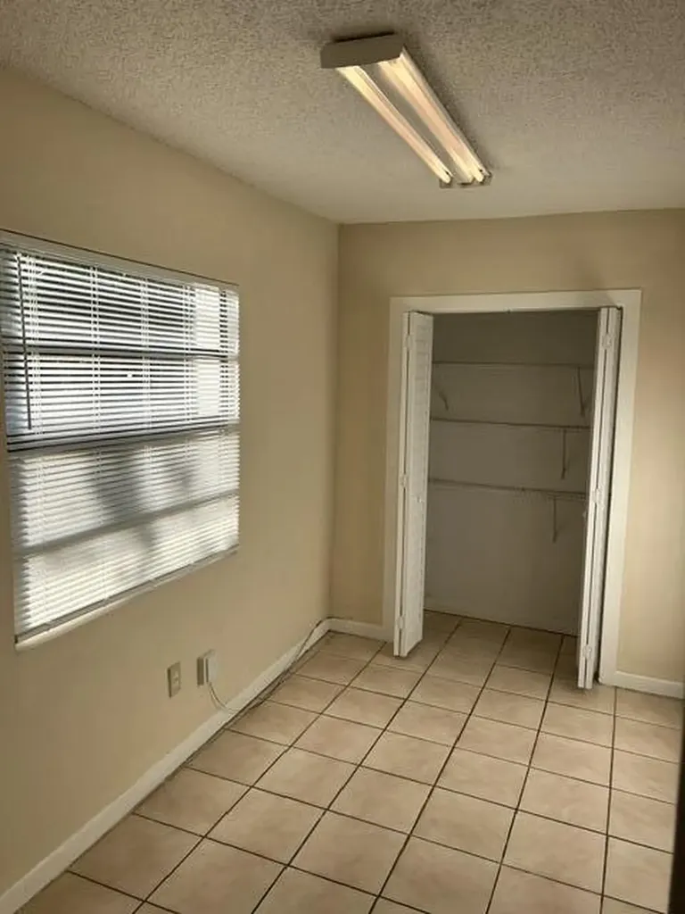 5003 Garden Avenue West Palm Beach FL 33405